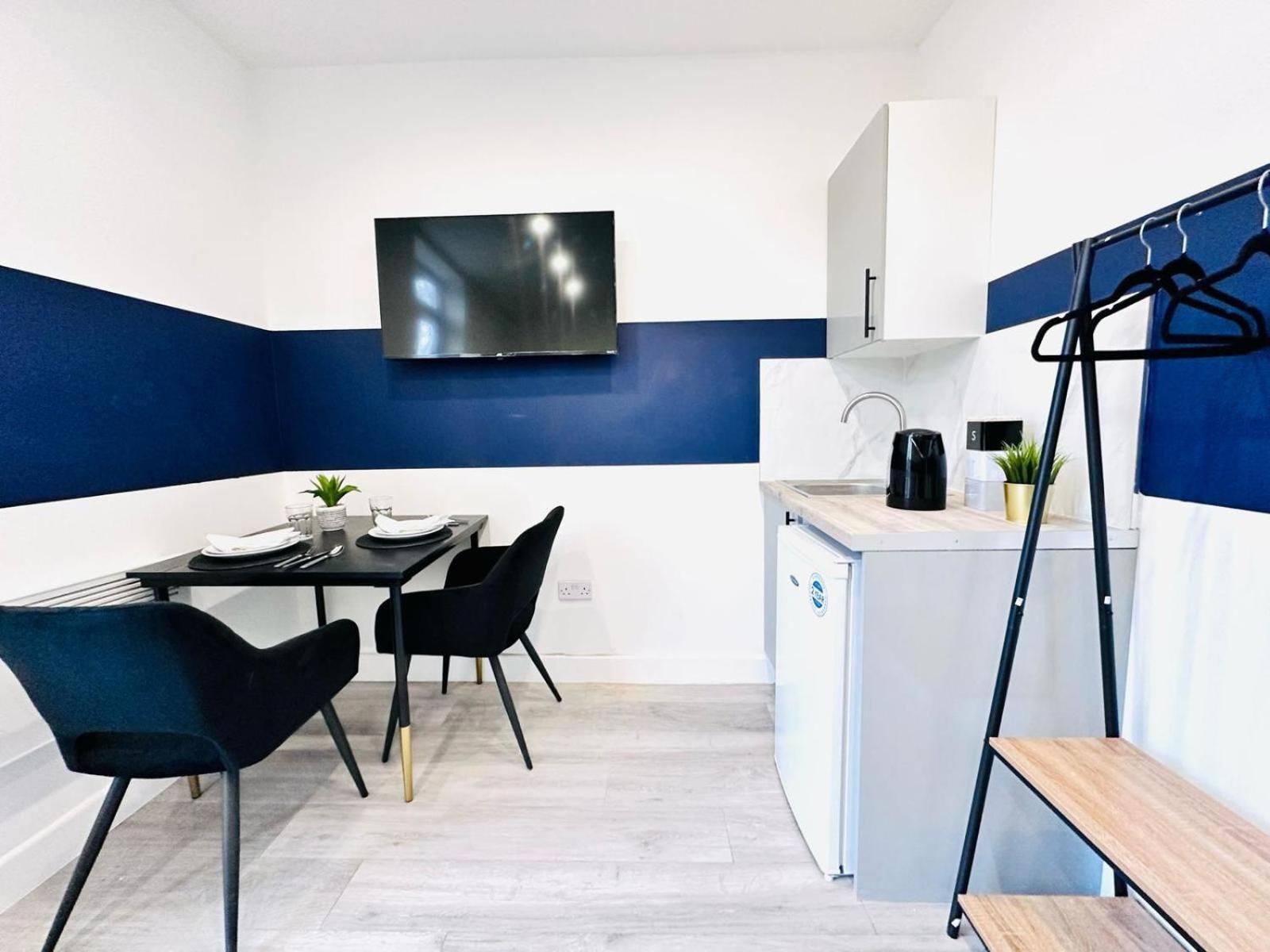 London 58 Blue House City Center Studio, Top Spot المظهر الخارجي الصورة
