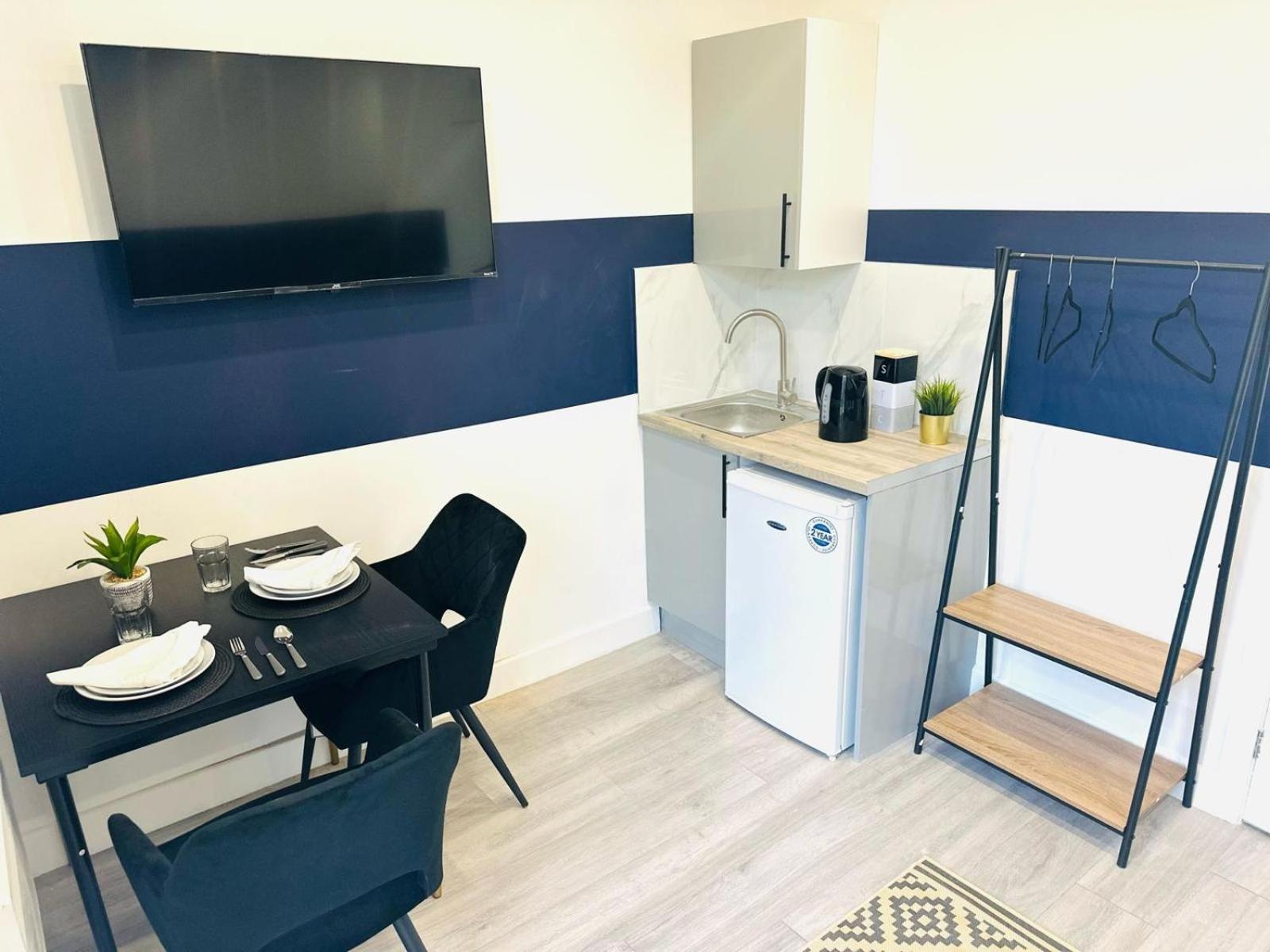 London 58 Blue House City Center Studio, Top Spot المظهر الخارجي الصورة
